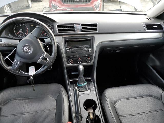 Photo 8 from auction – 2015 VOLKSWAGEN PASSAT S with VIN 1VWAT7A35FC029740