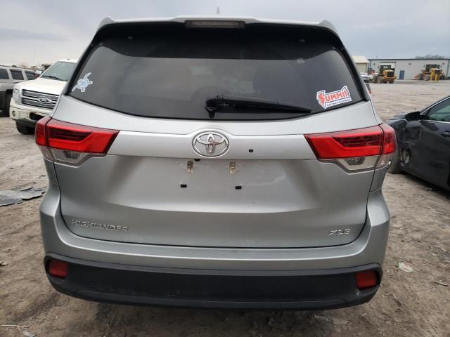 Photo 6 from auction – 2019 TOYOTA HIGHLANDER with VIN 5TDKZRFH7KS560324