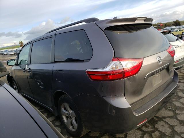 Photo 2 from auction – 2018 TOYOTA SIENNA LE with VIN 5TDKZ3DCXJS924528
