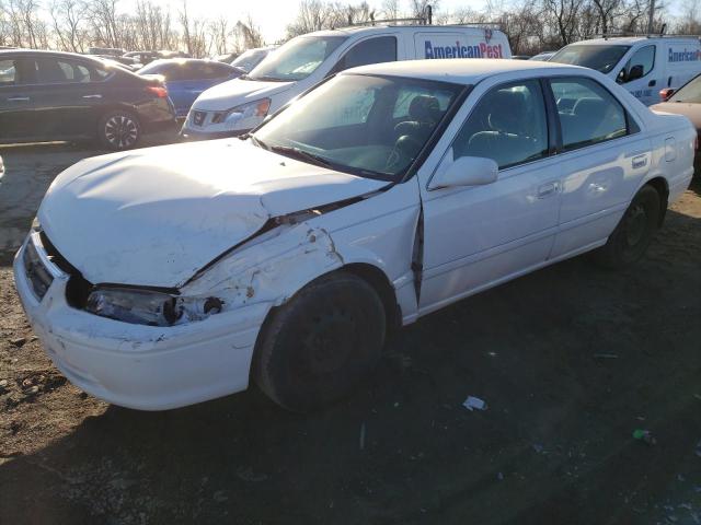TOYOTA CAMRY CE 2000 with VIN 4T1BG22K8YU734495 - Photo from auction
