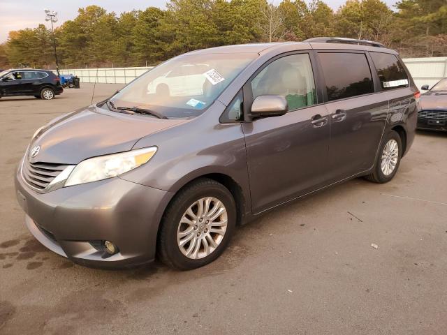 TOYOTA SIENNA XLE 2011 with VIN 5TDYK3DC4BS145495 - Photo from auction