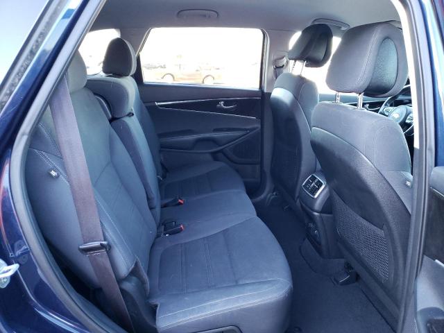 Photo 10 from auction – 2016 KIA SORENTO LX with VIN 5XYPG4A36GG069984