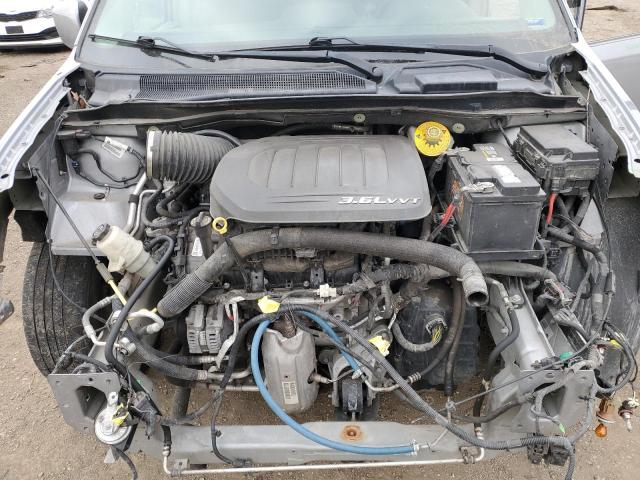 Photo 12 from auction – 2015 CHRYSLER TOWN & COU with VIN 2C4RC1BG8FR537681
