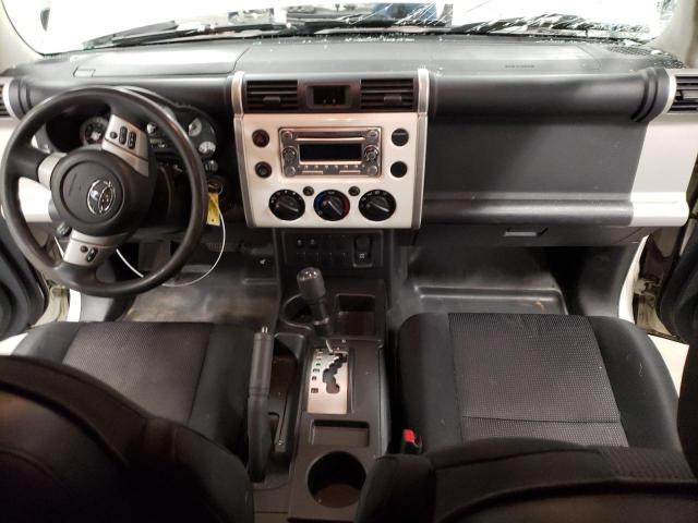 Photo 8 from auction – 2011 TOYOTA FJ CRUISER with VIN JTEZU4BF1BK011046