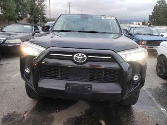 Photo 5 from auction – 2021 TOYOTA 4RUNNER SR with VIN JTEEU5JR2M5242460