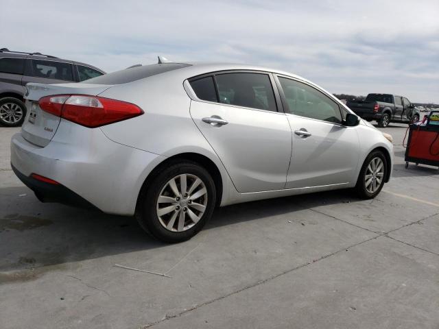 Foto 3 de la subasta – 2014 KIA FORTE EX con VIN KNAFX4A86E5049860
