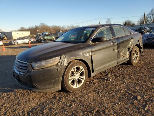 FORD TAURUS SE 2018 with VIN 1FAHP2D88JG134182 - Photo from auction