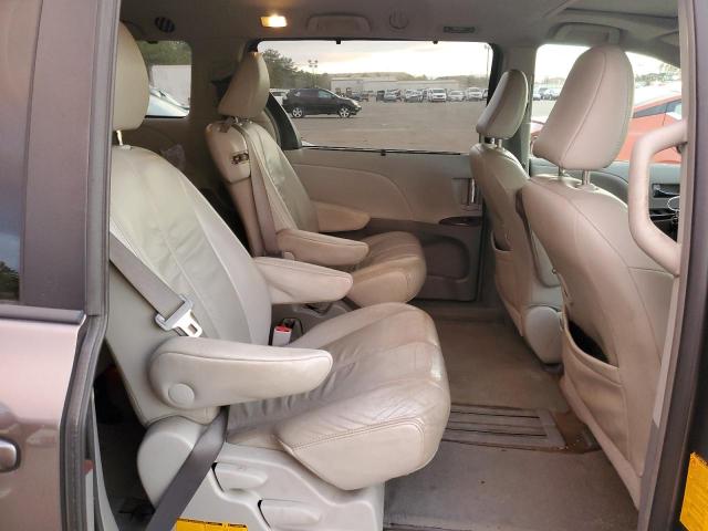 Photo 11 from auction – 2011 TOYOTA SIENNA XLE with VIN 5TDYK3DC4BS145495