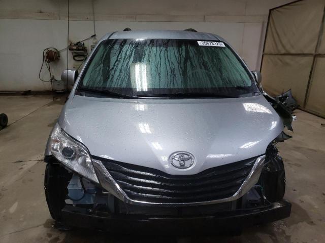 Photo 5 from auction – 2013 TOYOTA SIENNA LE with VIN 5TDJK3DC7DS066844