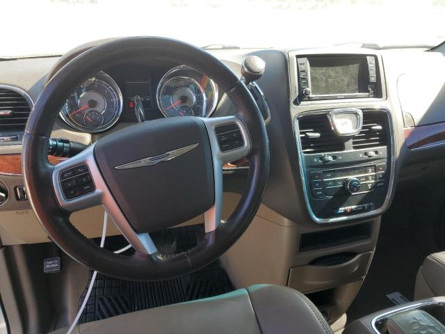 Photo 8 from auction – 2012 CHRYSLER TOWN & COU with VIN 2C4RC1BG4CR185792