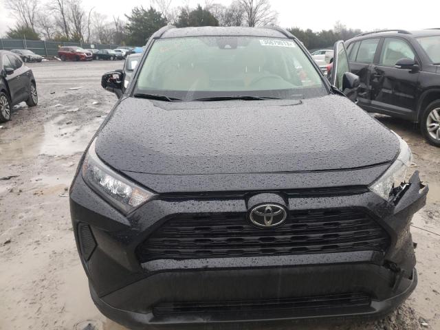 Photo 5 from auction – 2019 TOYOTA RAV4 LE with VIN JTMG1RFV4KD021612
