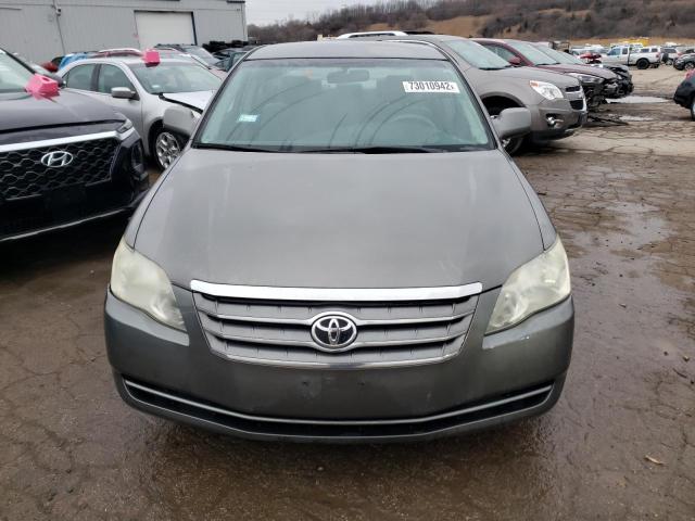 Photo 5 from auction – 2005 TOYOTA AVALON XL with VIN 4T1BK36B65U024585