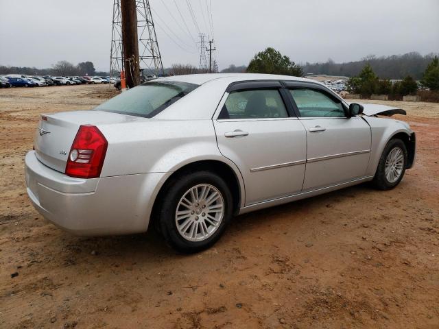 Photo 3 from auction – 2009 CHRYSLER 300 LX with VIN 2C3KA43D49H529234