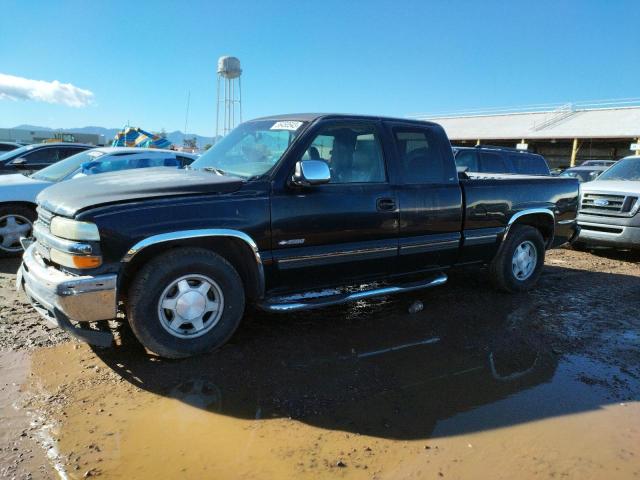 CHEVROLET SILVERADO 2000 with VIN 1GCEC19T1YZ116962 - Photo from auction
