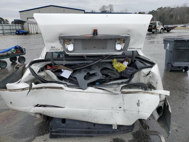 Photo 6 from auction – 2003 LINCOLN TOWN CAR E with VIN 1LNHM81W23Y629768