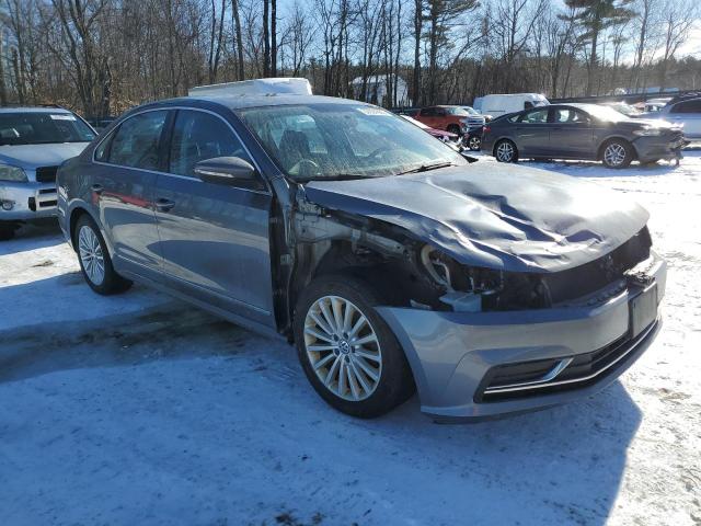 Photo 4 from auction – 2017 VOLKSWAGEN PASSAT SE with VIN 1VWBT7A34HC001077