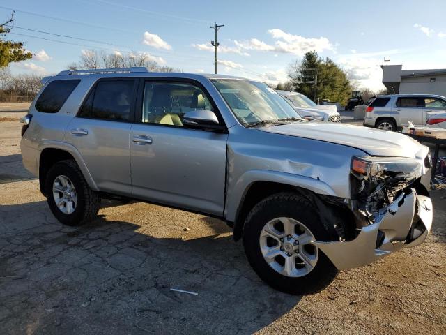Photo 4 from auction – 2017 TOYOTA 4RUNNER SR with VIN JTEBU5JR0H5482549