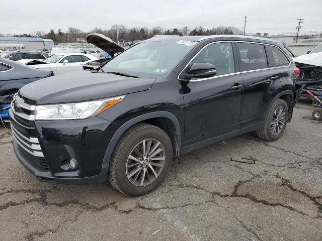 TOYOTA HIGHLANDER 2019 with VIN 5TDJZRFH3KS607778 - Photo from auction