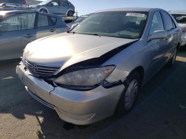 TOYOTA CAMRY LE 2005 with VIN 4T1BE32K15U101523 - Photo from auction