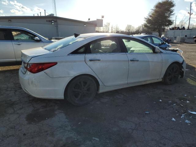 Photo 3 from auction – 2012 HYUNDAI SONATA SE with VIN 5NPEC4AC3CH383291