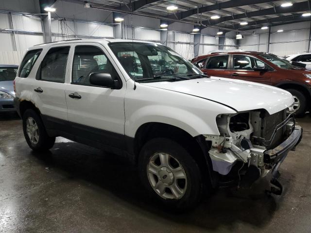 Photo 4 from auction – 2005 FORD ESCAPE XLS with VIN 1FMCU02Z75KA96102