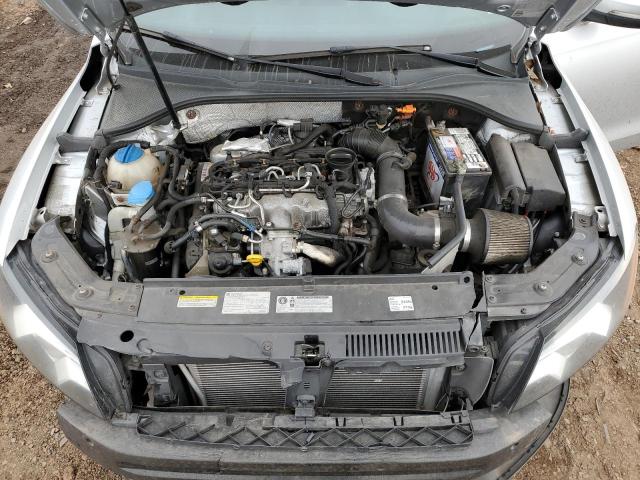 Photo 11 from auction – 2014 VOLKSWAGEN PASSAT SE with VIN 1VWBN7A34EC030990
