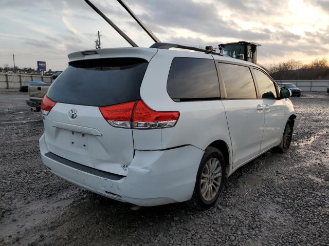 Photo 3 from auction – 2013 TOYOTA SIENNA XLE with VIN 5TDYK3DC3DS294323