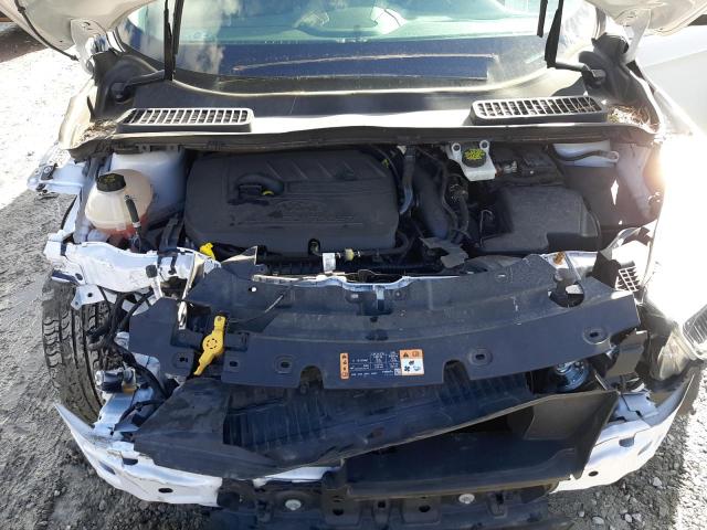 Photo 12 from auction – 2018 FORD ESCAPE SE with VIN 1FMCU0GD3JUC27635