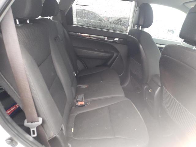 Photo 10 from auction – 2014 KIA SORENTO LX with VIN 5XYKT4A65EG435690