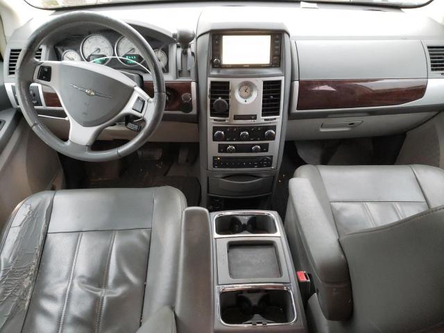 Photo 8 from auction – 2010 CHRYSLER TOWN & COU with VIN 2A4RR5D13AR310450