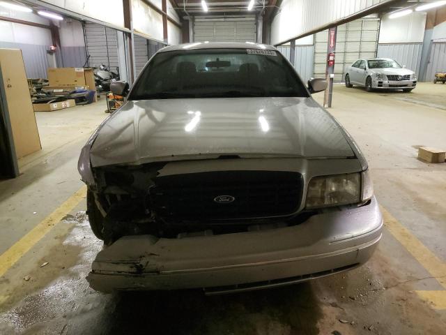 Photo 5 from auction – 2003 FORD CROWN VICT with VIN 2FAFP71WX3X146175