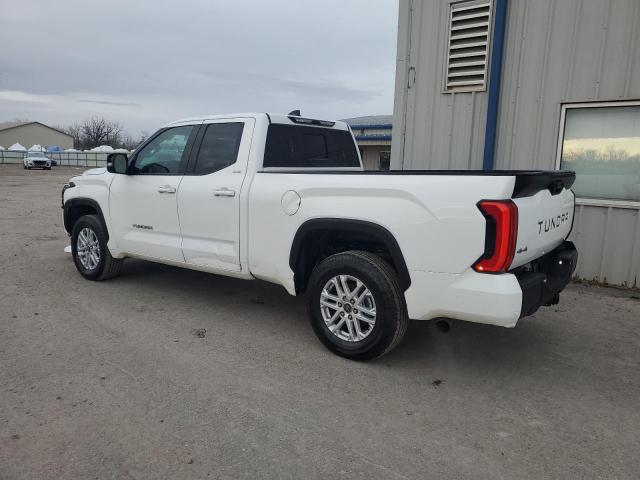 Photo 2 from auction – 2022 TOYOTA TUNDRA DOU with VIN 5TFLA5DA0NX012772