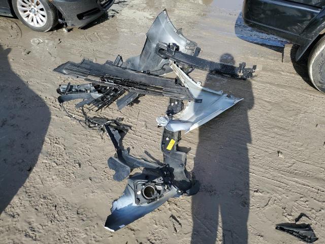 Photo 13 from auction – 2016 TOYOTA RAV4 LIMIT with VIN JTMDFREV2GJ072234