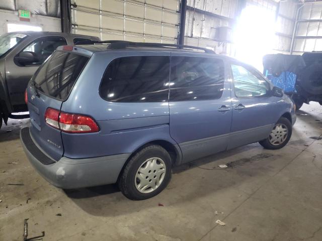 Photo 3 from auction – 2002 TOYOTA SIENNA LE with VIN 4T3ZF13C82U502724