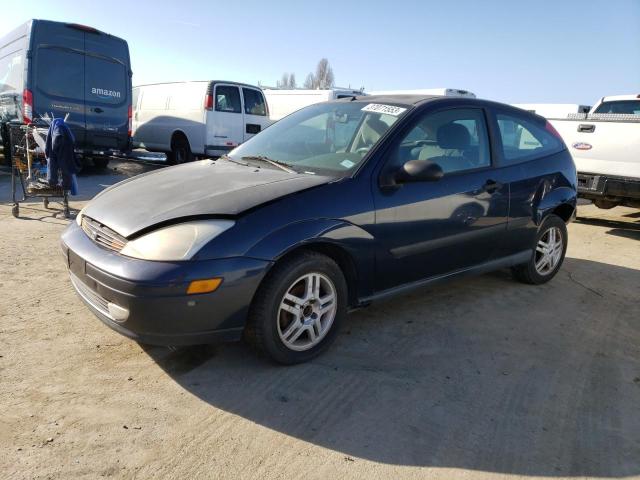 FORD FOCUS ZX3 2000 with VIN 3FAFP3135YR247323 - Photo from auction