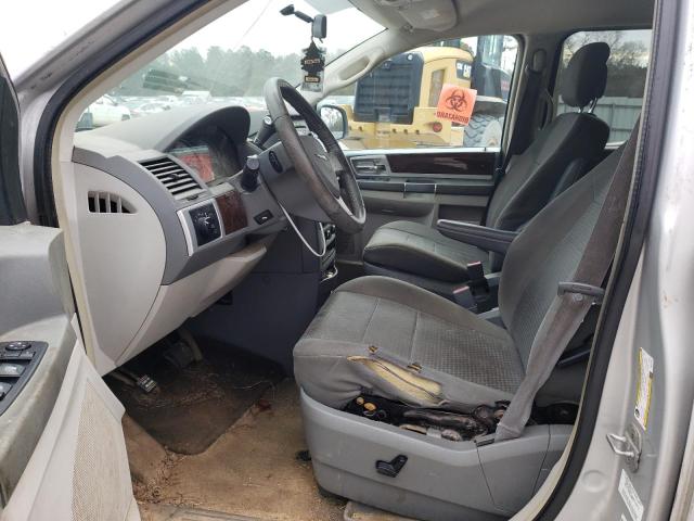 Photo 7 from auction – 2010 CHRYSLER TOWN & COU with VIN 2A4RR5D1XAR337578