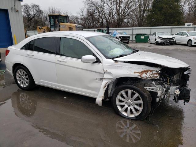 Photo 4 from auction – 2013 CHRYSLER 200 TOURIN with VIN 1C3CCBBBXDN765700