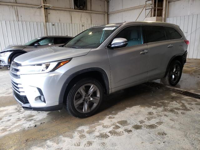 TOYOTA HIGHLANDER 2018 with VIN 5TDYZRFH9JS243136 - Photo from auction