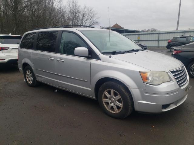 Photo 4 from auction – 2010 CHRYSLER TOWN & COU with VIN 2A4RR5D14AR310439