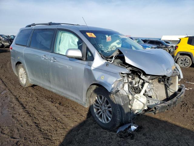 Photo 4 from auction – 2011 TOYOTA SIENNA XLE with VIN 5TDYK3DC2BS145575
