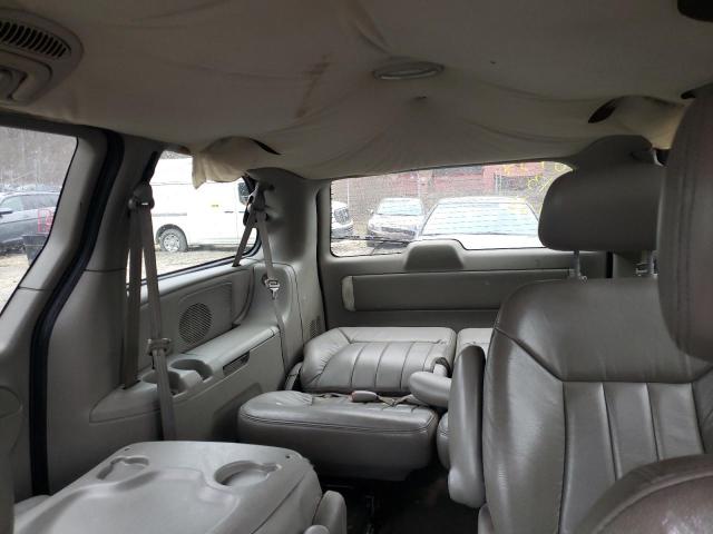 Photo 10 from auction – 2001 CHRYSLER TOWN & COU with VIN 2C8GP54L71R157266