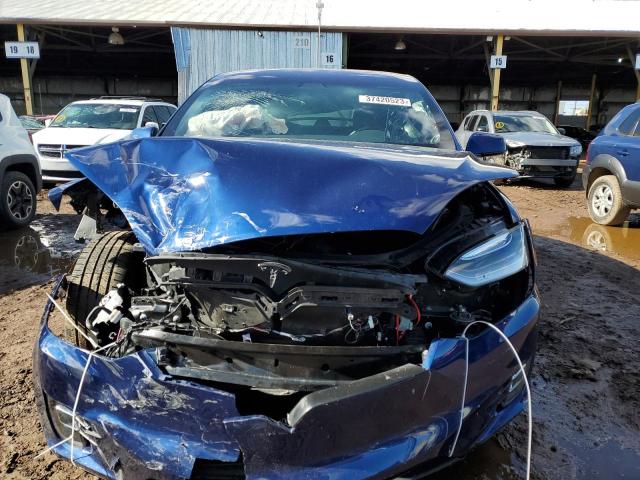Photo 5 from auction – 2017 TESLA MODEL X with VIN 5YJXCDE24HF068368