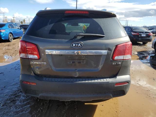 Photo 6 from auction – 2013 KIA SORENTO EX with VIN 5XYKU4A28DG394819