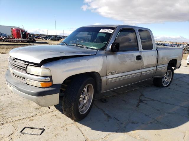 CHEVROLET SILVERADO 2000 with VIN 2GCEC19TXY1310799 - Photo from auction