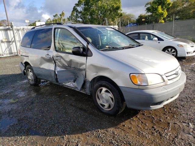 Photo 4 from auction – 2002 TOYOTA SIENNA LE with VIN 4T3ZF13CX2U454935