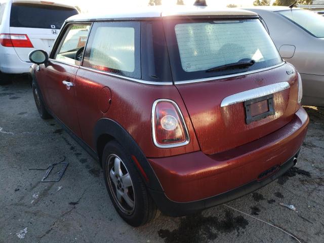Photo 2 from auction – 2007 MINI COOPER with VIN WMWMF335X7TT56051