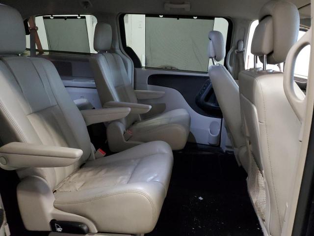 Photo 11 from auction – 2012 CHRYSLER TOWN & COU with VIN 2C4RC1CG9CR315029