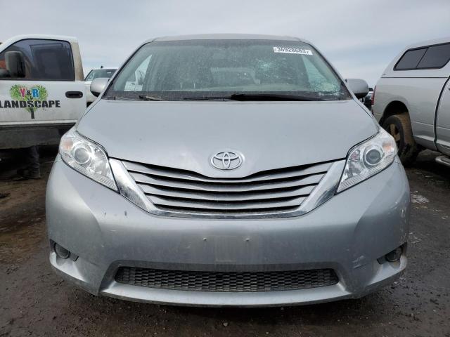 Photo 5 from auction – 2017 TOYOTA SIENNA LE with VIN 5TDKZ3DC1HS896290