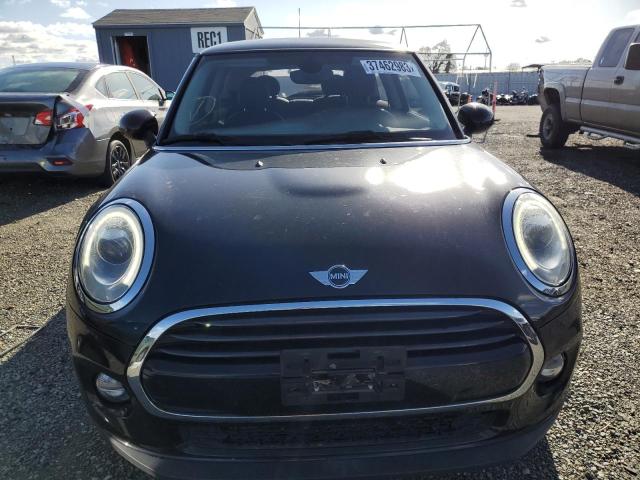Photo 5 from auction – 2017 MINI COOPER with VIN WMWXP5C3XH2F61822