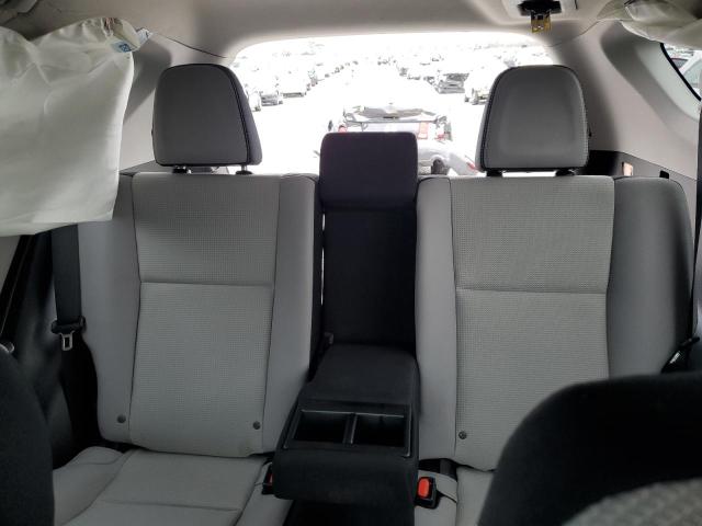Photo 10 from auction – 2017 TOYOTA RAV4 XLE with VIN 2T3WFREV4HW352362